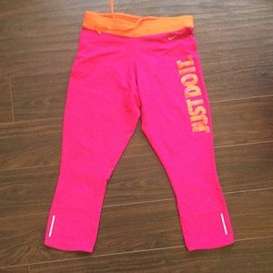 Nike crop leggings